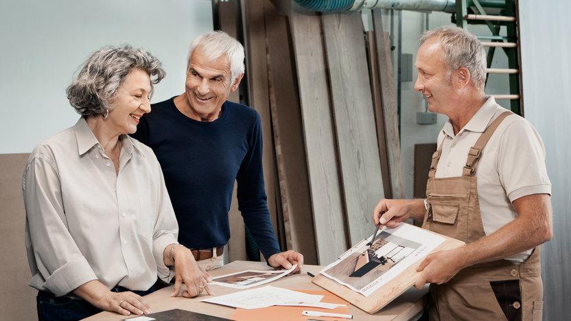 Präsentation von Oberflächen durch Tischler Präsentation von Oberflächen durch Tischler anhand eines Boards